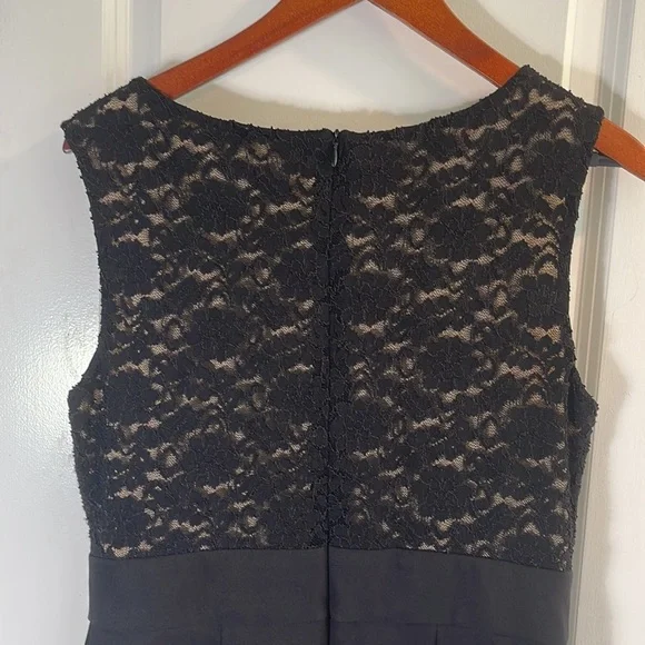 Connected women’s black sleeveless dress - Picture 6 of 10